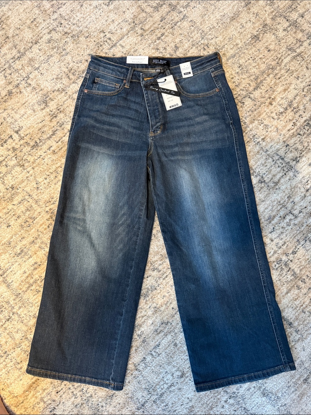 Judy Blue Wide Leg Jeans in Dark Blue Wash